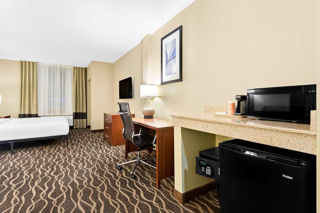 Comfort Suites Tampa Airport North Oda fotoğraf