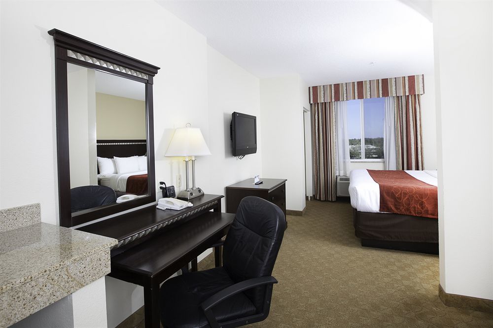 Comfort Suites Tampa Airport North Dış mekan fotoğraf